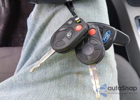 2012 Ford Escape Xlt из США, поврежденный, VIN 1FMCU9DG1CKB76704